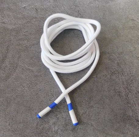 Шнурок круглый хлопковый белый с силиконовый наконечником 0,6*130см S-JRH-015-01														