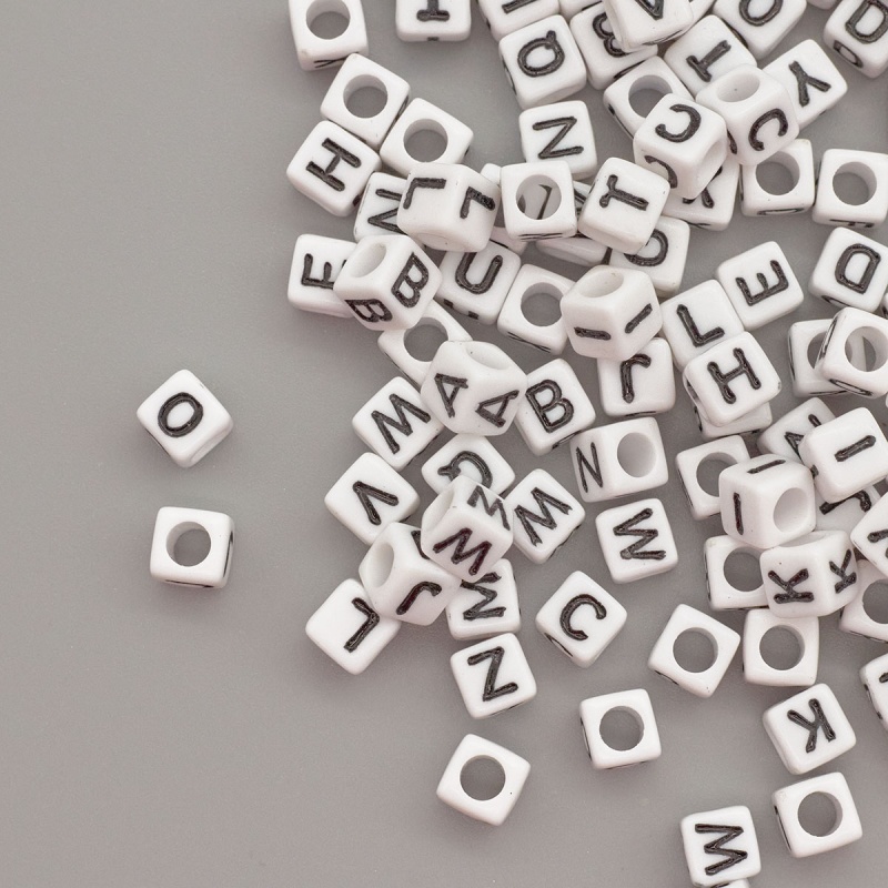 Бусины "Алфавит латинский" кубики пластик цвет белый 6мм, 25г. 7734201														